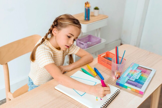 Rainbow Spark Water Crayo