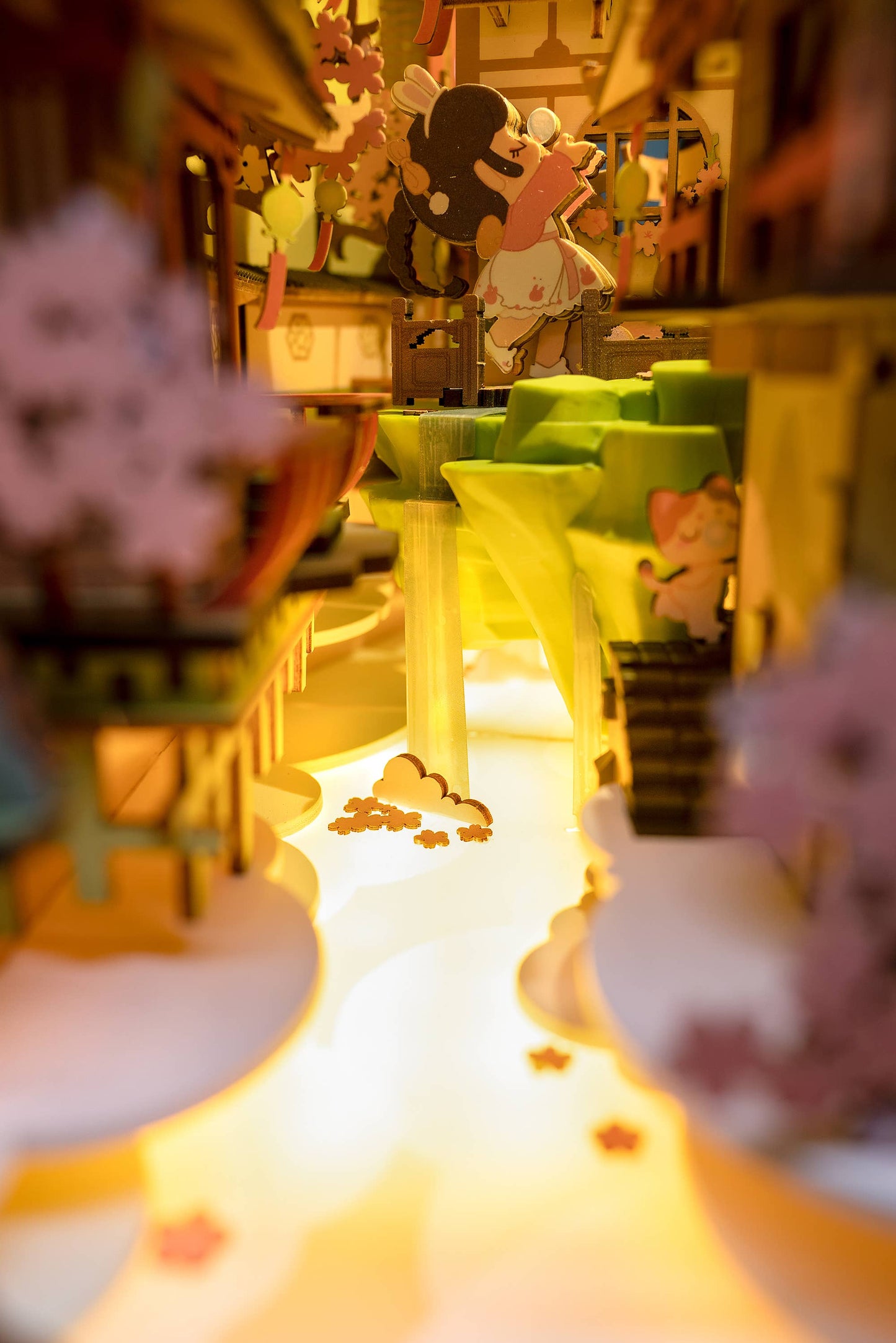 DIY Book Nook Kit: Falling Sakura