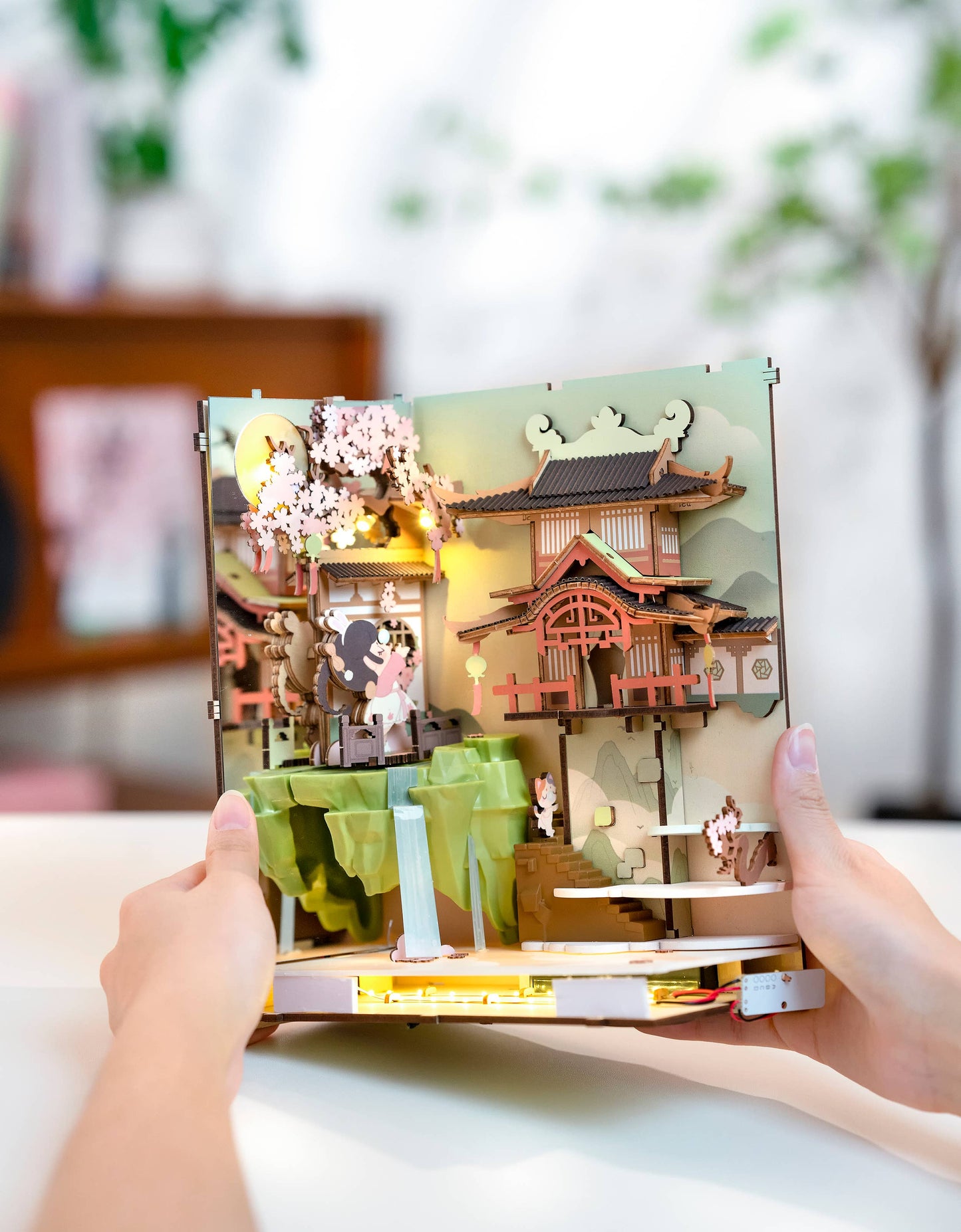 DIY Book Nook Kit: Falling Sakura