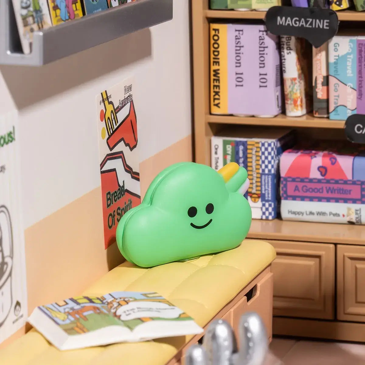 DIY Miniature House Kit: Fascinating Book Store