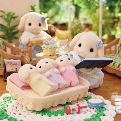 Calico Critters Flora Rabbit Family
