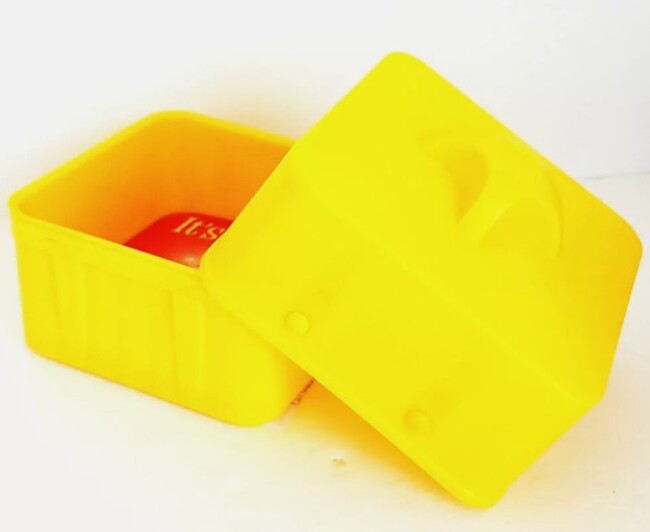 Disappearing Candy Box